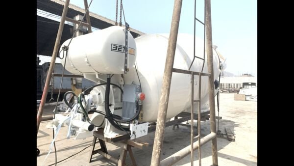 Mixer, Mezcladora de Cemento de 8m3 nuevo - Imagen 2