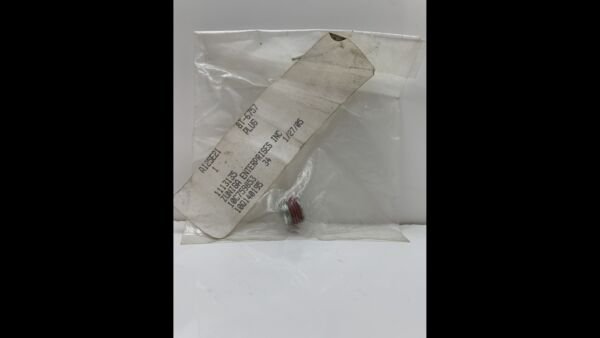 PLUG - 8T6757