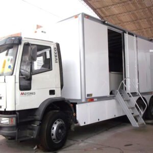 CAMION LUBRICADOR Y TALLER