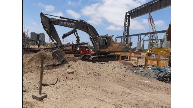 Venta de Excavador de Oruga Volvo 290 LC