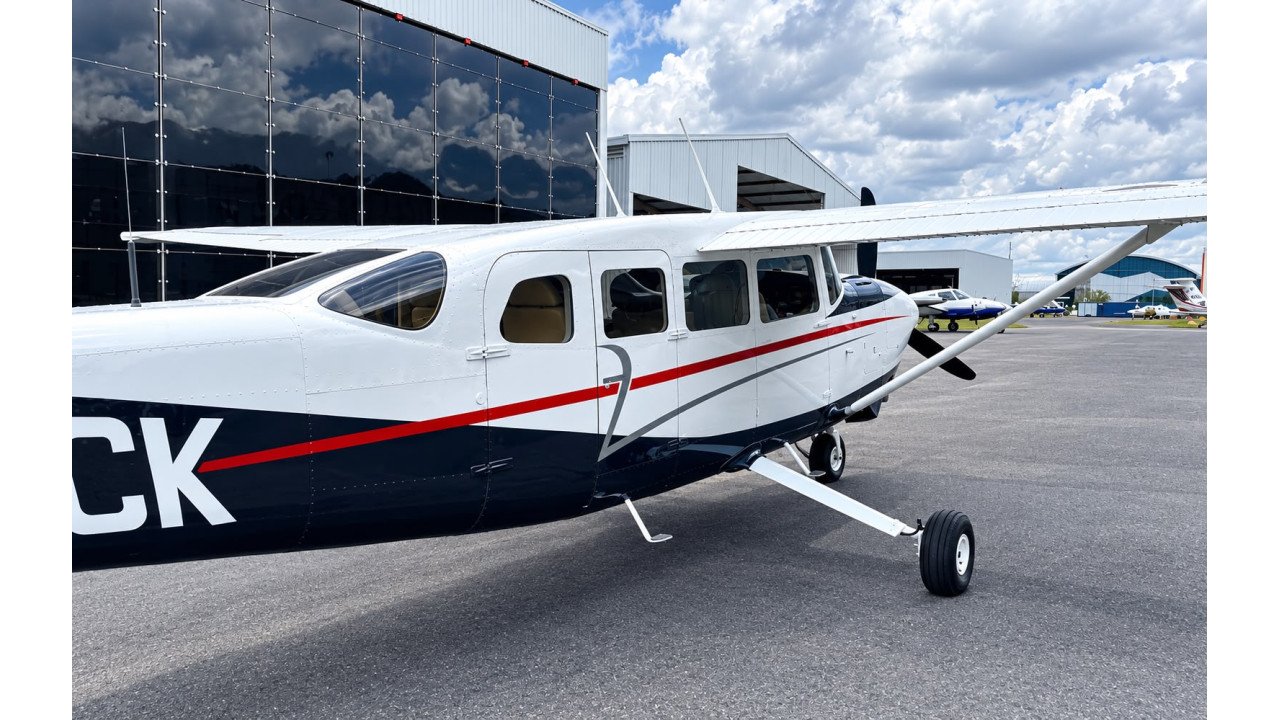 WhatsApp Image 2026-09-13 at 6.37.01 PM (1) Cessna 207 Turbo en venta - Vehiqmas