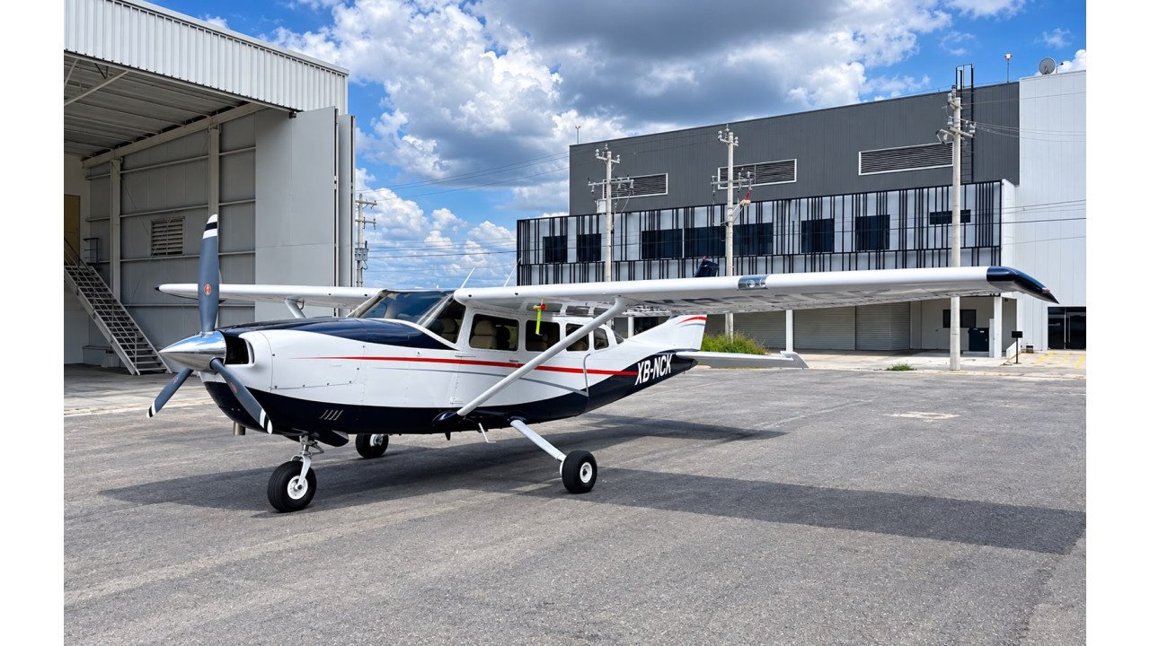 WhatsApp Image 2026-09-13 at 6.37.02 PM Cessna 207 Turbo en venta - Vehiqmas