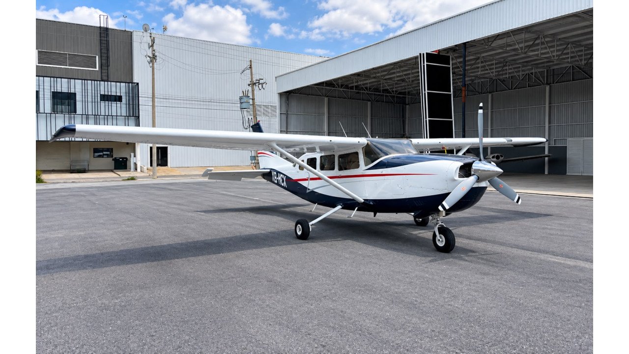 WhatsApp Image 2026-09-13 at 6.37.04 PM Cessna 207 Turbo en venta - Vehiqmas